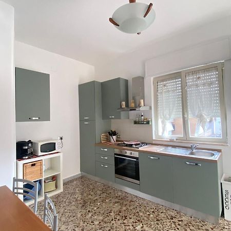 Alloggio Ugo Foscolo Monopoli Esterno foto